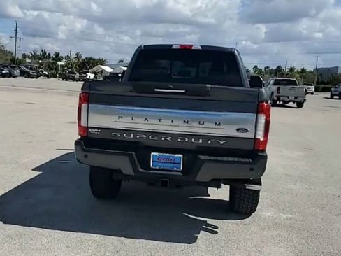 Used 2019 Ford F250 Platinum w/ Platinum Ultimate Package image 7