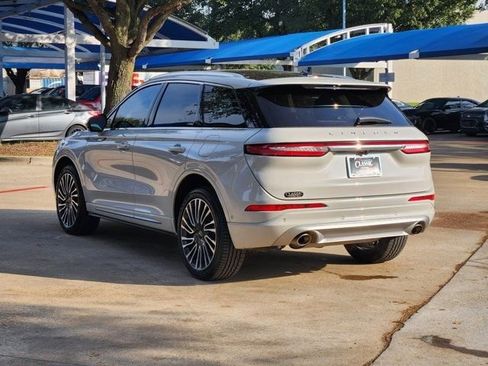 Used 2022 Lincoln Corsair Reserve w/ Equipment Group 201A image 3