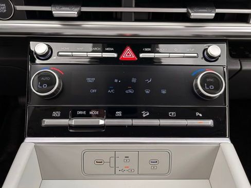 New 2026 Hyundai Santa Fe SE image 14