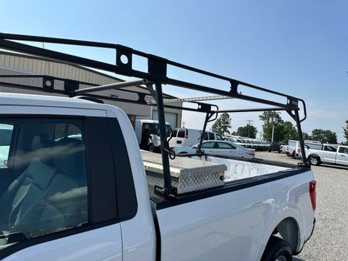 Used 2022 Ford F150 XL w/ Equipment Group 101A High RWD image 16