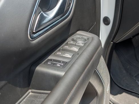 Used 2022 Chevrolet Tahoe High Country AWD/4WD image 17