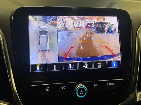 Used 2022 Chevrolet Equinox Premier AWD/4WD image 20