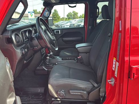 Used 2019 Jeep Wrangler Unlimited Sport S AWD/4WD image 8