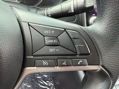 Used 2025 Nissan Leaf S FWD image 14