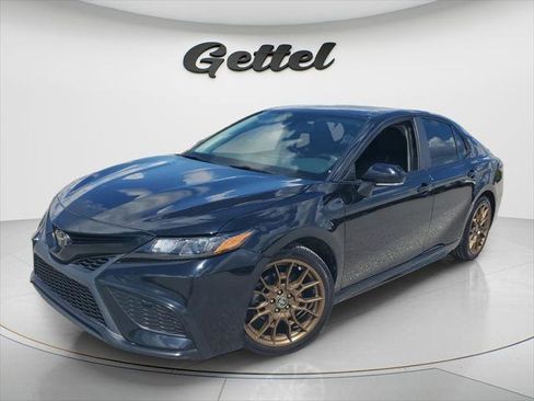 Certified 2023 Toyota Camry SE w/ Convenience Package FWD image 1
