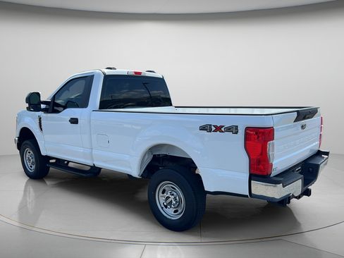 Used 2022 Ford F250 XL w/ Power Equipment Group AWD/4WD image 5