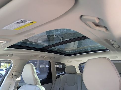 New 2026 Volvo XC60 B5 Ultra w/ Protection Package Premier image 25