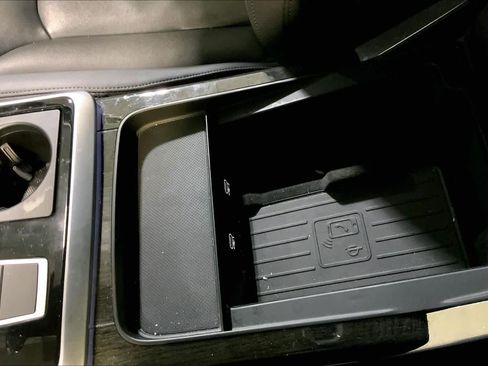 Used 2022 Audi Q7 3.0T Premium image 33