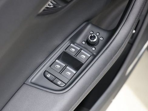 Used 2024 Audi Q7 3.0T Premium Plus AWD/4WD image 16