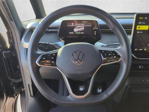 Used 2025 Volkswagen ID. Buzz Pro S RWD image 16