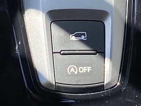 Used 2018 Honda Pilot Elite image 32