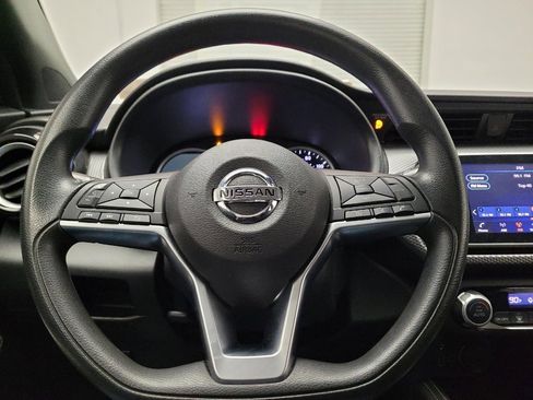 Used 2020 Nissan Kicks SV image 22