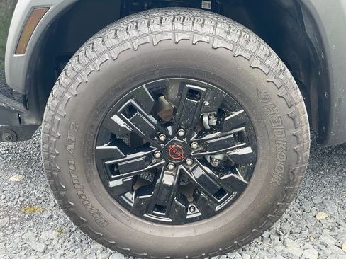 Certified 2023 Nissan Frontier PRO-4X w/ Technology Package image 22