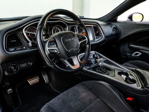 Used 2016 Dodge Challenger R/T Scat Pack w/ Leather Interior Group image 3