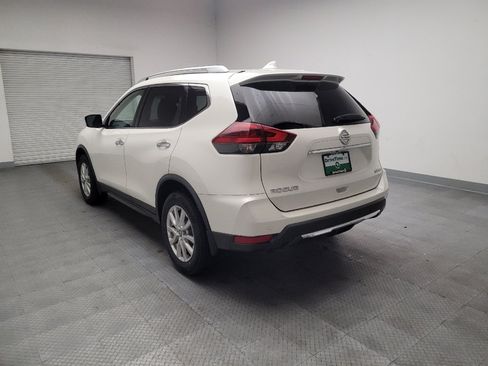 Used 2019 Nissan Rogue SV AWD/4WD image 5