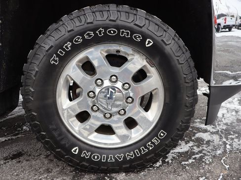 Used 2015 Chevrolet Silverado 2500 LT w/ LT Convenience Package image 25