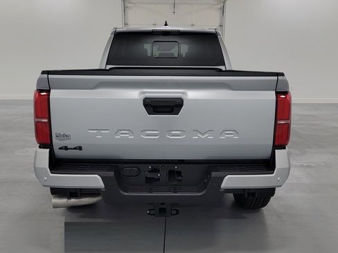 New 2025 Toyota Tacoma TRD Sport AWD/4WD image 5