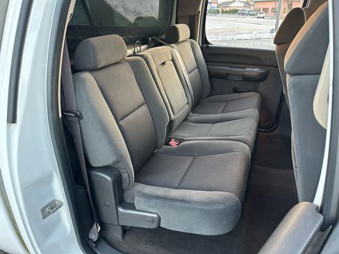 Used 2009 Chevrolet Silverado 2500 LT w/ Suspension Package, Off-Road image 35