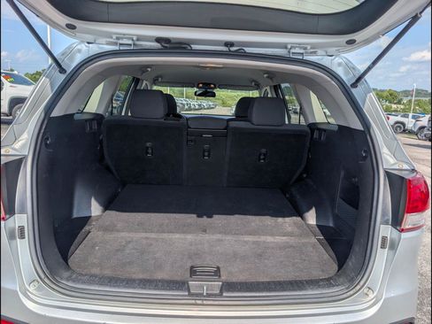 Used 2018 Kia Sorento L FWD image 21