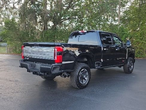 Certified 2024 Ford F350 Platinum w/ Tremor Off-Road Package image 7