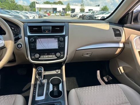 Used 2018 Nissan Altima 2.5 SV w/ 2.5 SV Technology Package FWD image 14