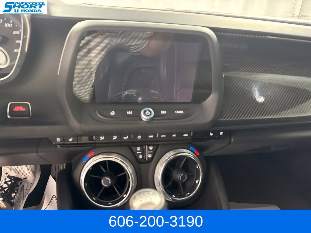 Used 2017 Chevrolet Camaro LT w/ RS Package RWD image 15