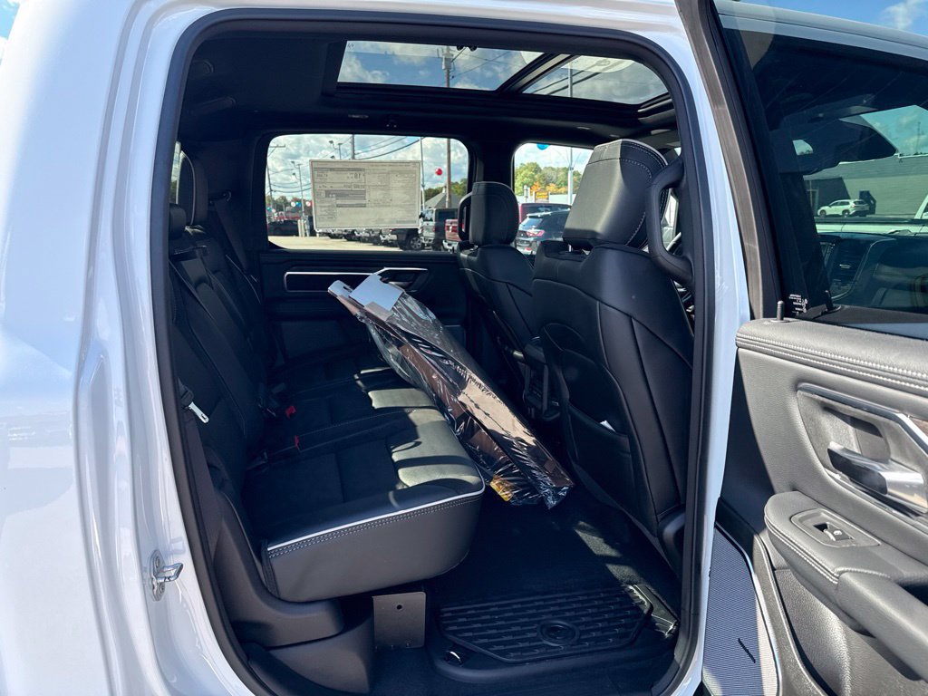 New 2027 RAM 1500 Laramie AWD/4WD image 26