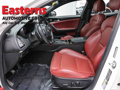 Used 2020 Kia Stinger GT-Line w/ Sun & Sound Package RWD image 14