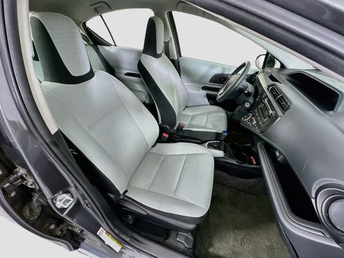 Used 2014 Toyota Prius C One FWD image 27