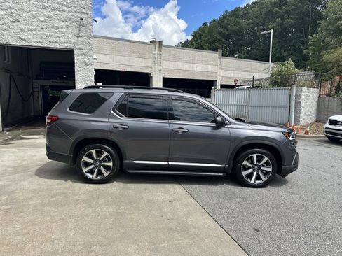 Used 2025 Honda Pilot Elite image 5
