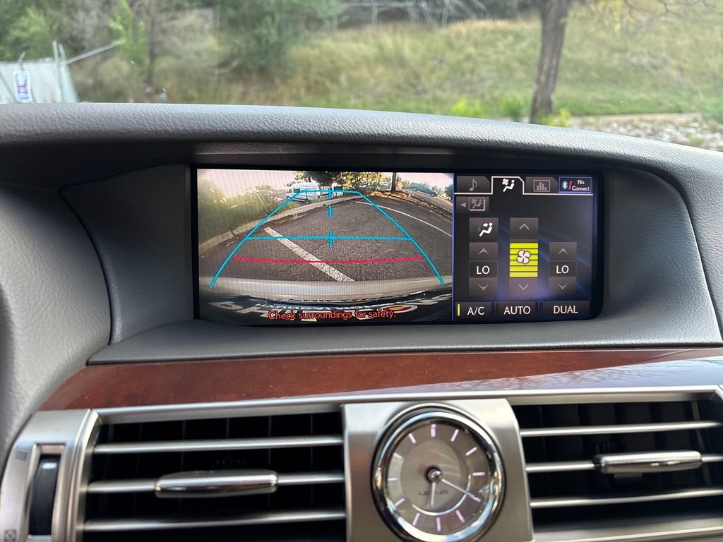 Used 2014 Lexus LS 460 w/ Comfort Package RWD image 18