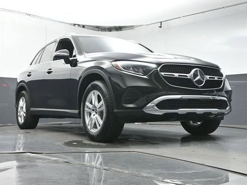 Used 2025 Mercedes-Benz GLC 300 GLC 300 image 34