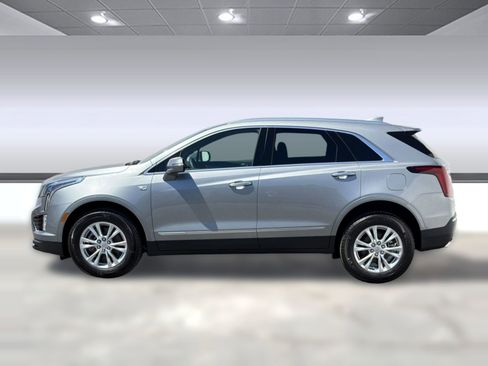 New 2026 Cadillac XT5 Luxury w/ LPO, Floor Liner Package AWD/4WD image 2