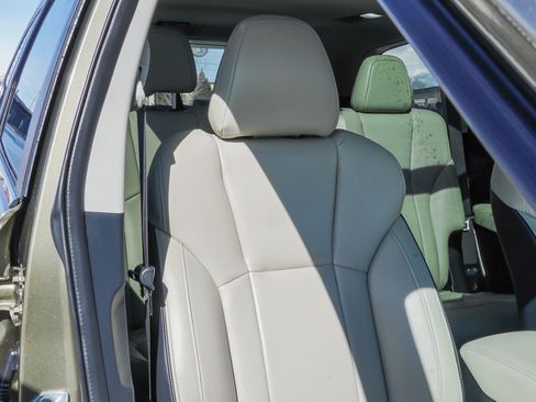 Used 2023 Subaru Ascent Limited w/ Technology Package image 27