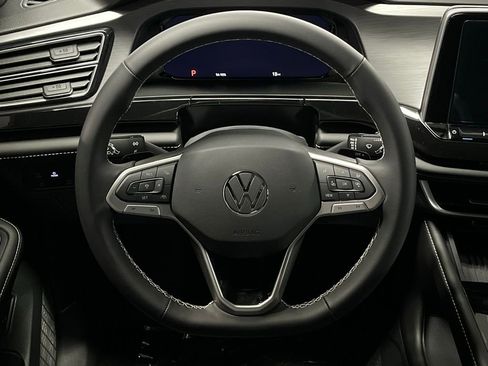 New 2026 Volkswagen Atlas Cross Sport SE AWD/4WD image 9