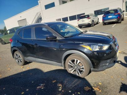 Used 2018 Nissan Kicks SV