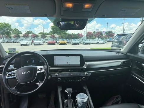 Used 2023 Kia Telluride LX FWD image 15