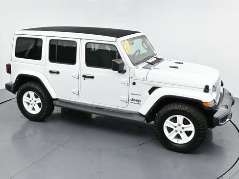 Used 2022 Jeep Wrangler Unlimited Sahara w/ LED Lighting Group AWD/4WD image 40