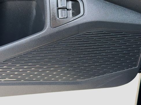 Used 2024 Volkswagen Jetta SE w/ Panoramic Sunroof Package FWD image 21