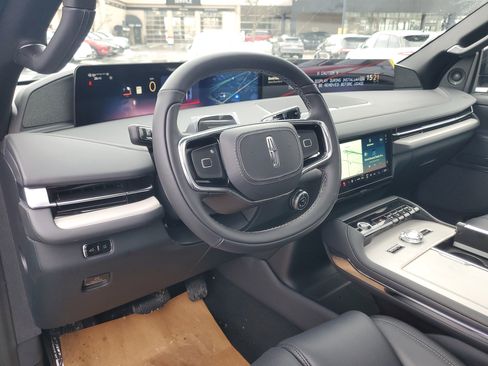 New 2025 Lincoln Navigator Reserve w/ Jet Appearance Package image 14