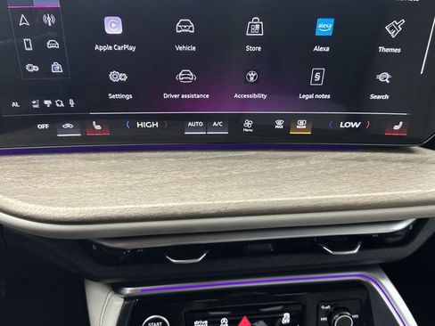 Used 2025 Audi Q5 Premium w/ Convenience Package image 19