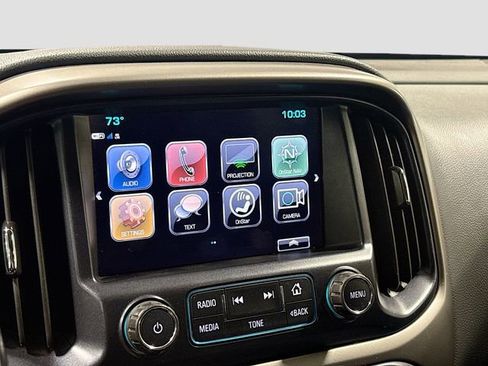 Used 2018 Chevrolet Colorado Z71 AWD/4WD image 17