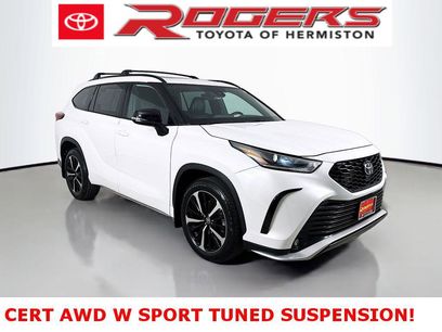 Used 2022 Toyota Highlander XSE