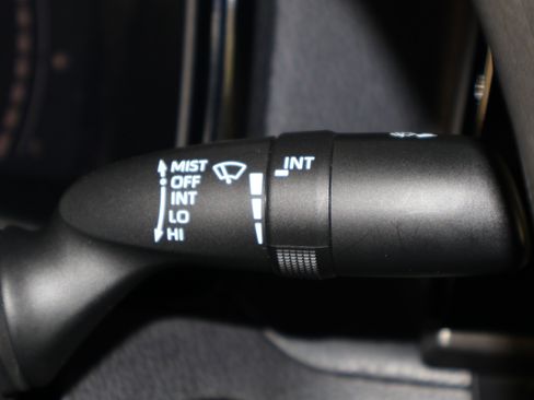 Used 2025 Toyota Camry LE image 24