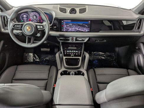 New 2026 Porsche Cayenne Coupe AWD/4WD image 21