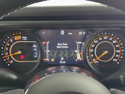 New 2026 Jeep Wrangler Unlimited Sahara w/ Whitecap Package AWD/4WD image 24