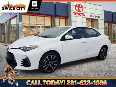 Used 2017 Toyota Corolla SE w/ SE Premium Package