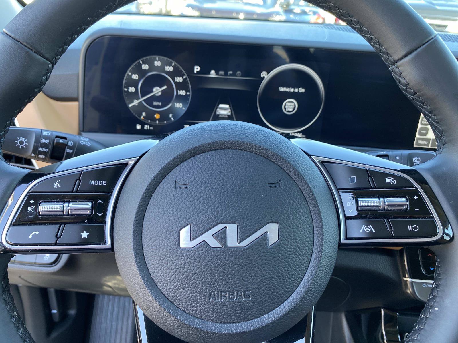 Used 2024 Kia Seltos EX AWD/4WD image 16