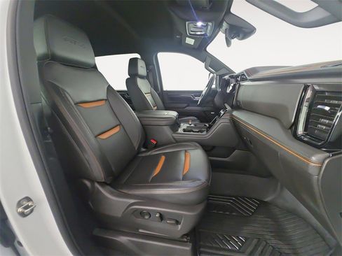 Used 2024 GMC Sierra 3500 AT4 image 15