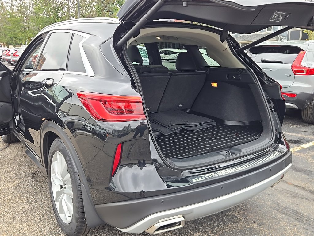Used 2019 INFINITI QX50 Essential w/ Proactive Package AWD/4WD image 11